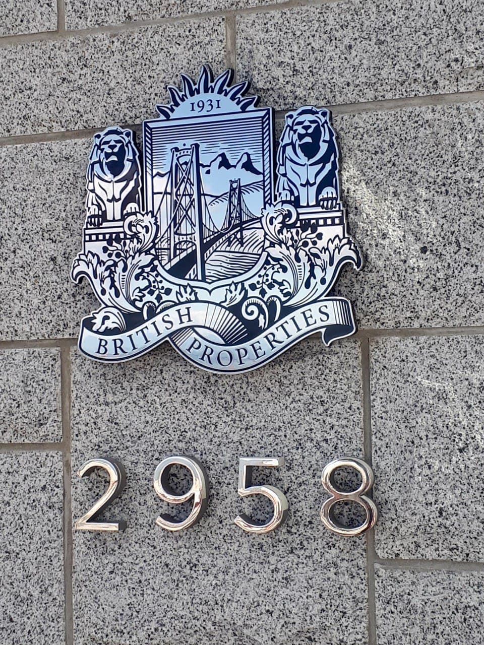 Building-Logo
